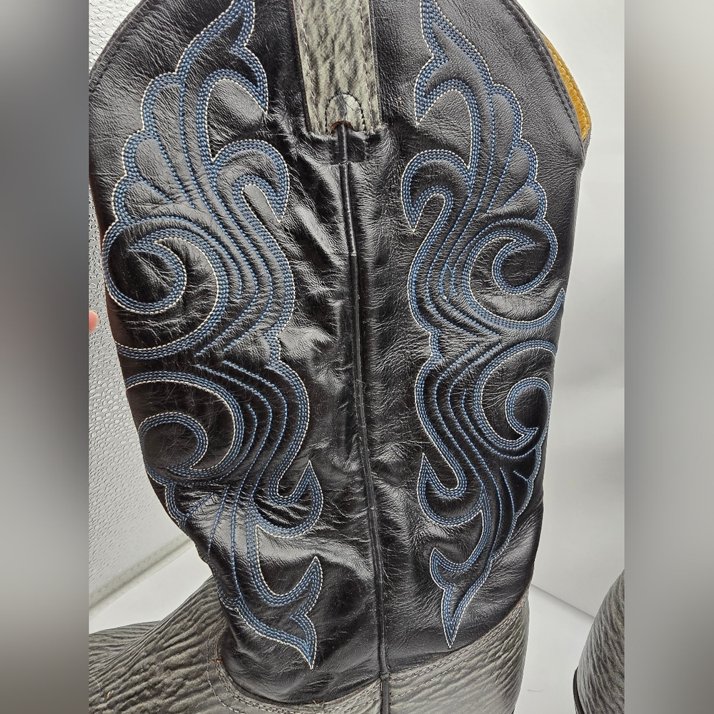 Wrangler Gray Shark Print Leather Boots - Picture 6 of 16